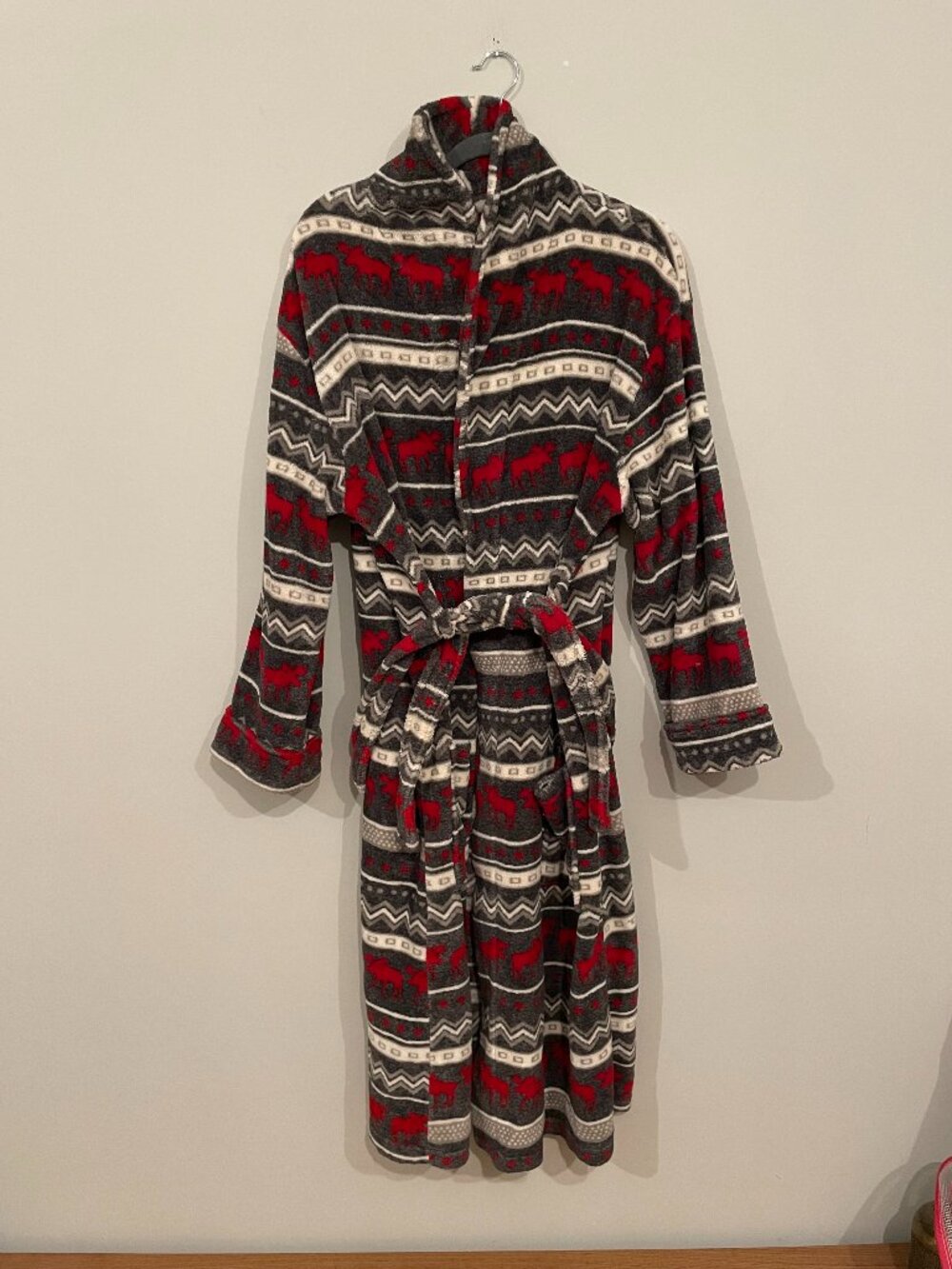 Lazy One Cabin Moose Men’s Plush Fleece Bathrobe Gray Red S/M